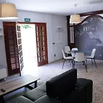 Amplia Casa 5 Habitaciones En Santa Cruz Con Zona Para Trabajar