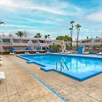 Elegant And Cozy Studio With Pool Chaparral 341
