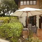 2 Habit, Sala, Terraza, Jardin, Parking Gratis