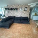 Piso Delante De La Playa La Pineda Con 2 Habitaciones