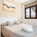 Apartamento Familiar Muy Soleado Cerca De La Playa Y Parking Incluido