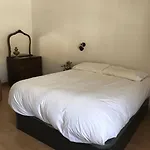 Piso En Casa De Pueblo
