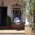 CASA CON TERRAZA, BARBACOA y WIFI PARA 7 PERSONAS