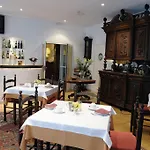 Hostal Residencia Catalina