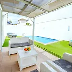 Villa Campanula