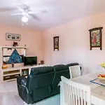 Nice Home In Alcala La Real With Kitchen