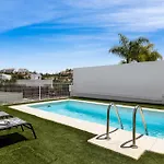 Stunning Private Pool Townhouse Ref 195