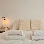 Click & Guest -Terrace With Sea And Mountain Views