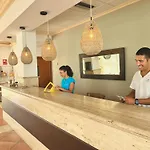 Nuramar Aparthotel