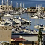 Luz Del Mar - Vis-A-Vis Yachthafen
