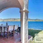 P82. Apartamento marinero con Wifi y aire acondicionado