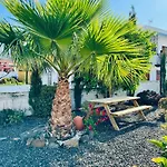 Bungalow Los Laureles