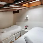 Tuapartamento - Boutique Plaza Del Castillo 29