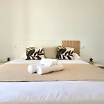 Coqueta Homes