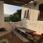 Estudio En Cortijo En Fernan Perez