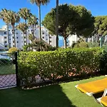 Mi Capricho, Beachfront, Grownfloor, Private Garden & Terrace