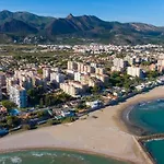 Nuevo Apartamento Moderno En Benicasim Con Terraza Y A Minutos De La Playa