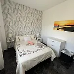 Naomi\'S House