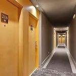 B&B Hotel Girona 3