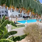 Beachfront Penthouse 3 Double Bedrooms, 2 Bathrooms