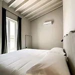 Casa Monti Sherry Suites A