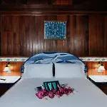 Blueattic La Mareta