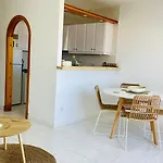 Cosy Apartment With Views And Pool