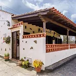 Rural House Mercedes-Solarium & Nature Views