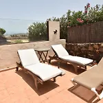 Doce Palmeras, Stunning Villa In Beautiful Gardens