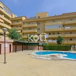 Bright&modern apartment in Los Pacos Koti Rentals