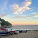T5 - Cozy Retreat 50M To Beach Garden Escape