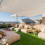 Penthouse With Private Terrace & Pool Access