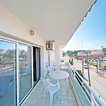 Apartamento De 3 Habitaciones En El Centro