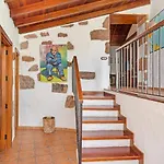La Escuela De La Sorrueda By Villas Rivero