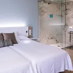 Monica Hotel