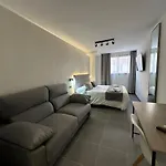 Ah Rentals Suites