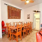 Finca Craig, Spacious Farmhouse With Amazing Garden And Private Heated Pool