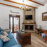 Nice Home In Trasmulas, Granada