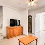Gorgeous Home In Santa Pola With Wifi