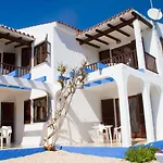 Apartamentos Blue Beach By Escape Home