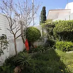 At306 Private Garden, Near The Beach