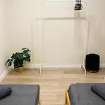 Brand New Apartment In Bcn With Cabin For Photos