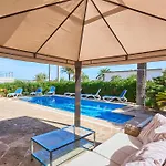 Villa Mesquida
