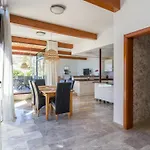 Tauro Villas