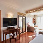 Sercotel Hotel President