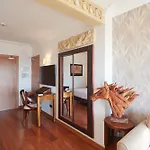 Sercotel Hotel President