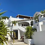 Joyjoyjoy Design-Ecolicious Boutique Beach House