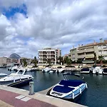 Apartamentos Bismar VYB