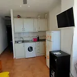 Apartamento 1ra Linea piscina y parking