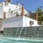 4 Bedroom Pet Friendly Home In Sayalonga